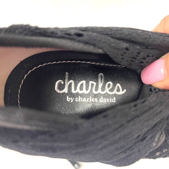 Sexy NM Chales David Player Pull-On Lace Pump - Picture 6 of 12